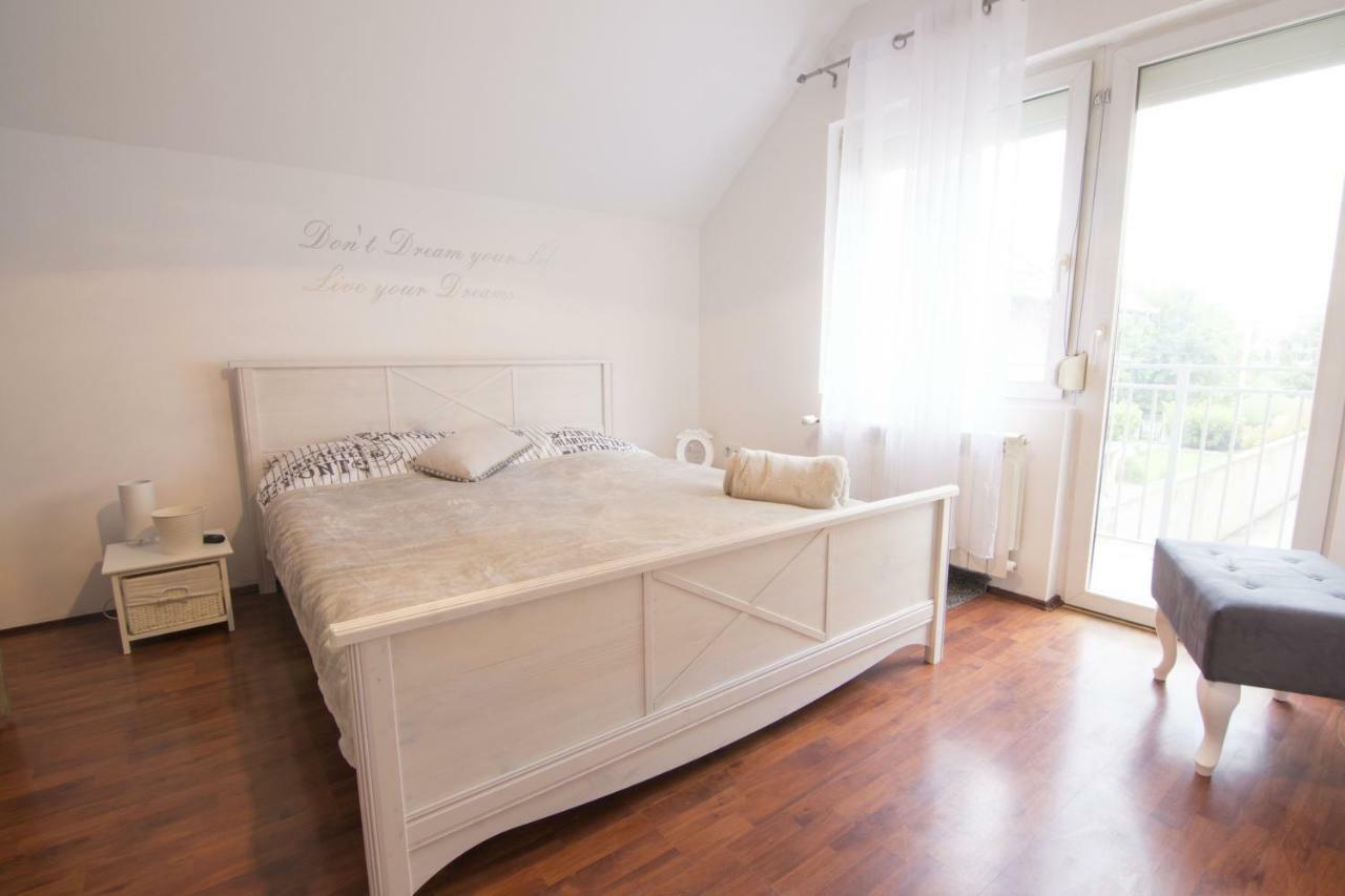 Appartement Dolce Casa à Belgrade Extérieur photo